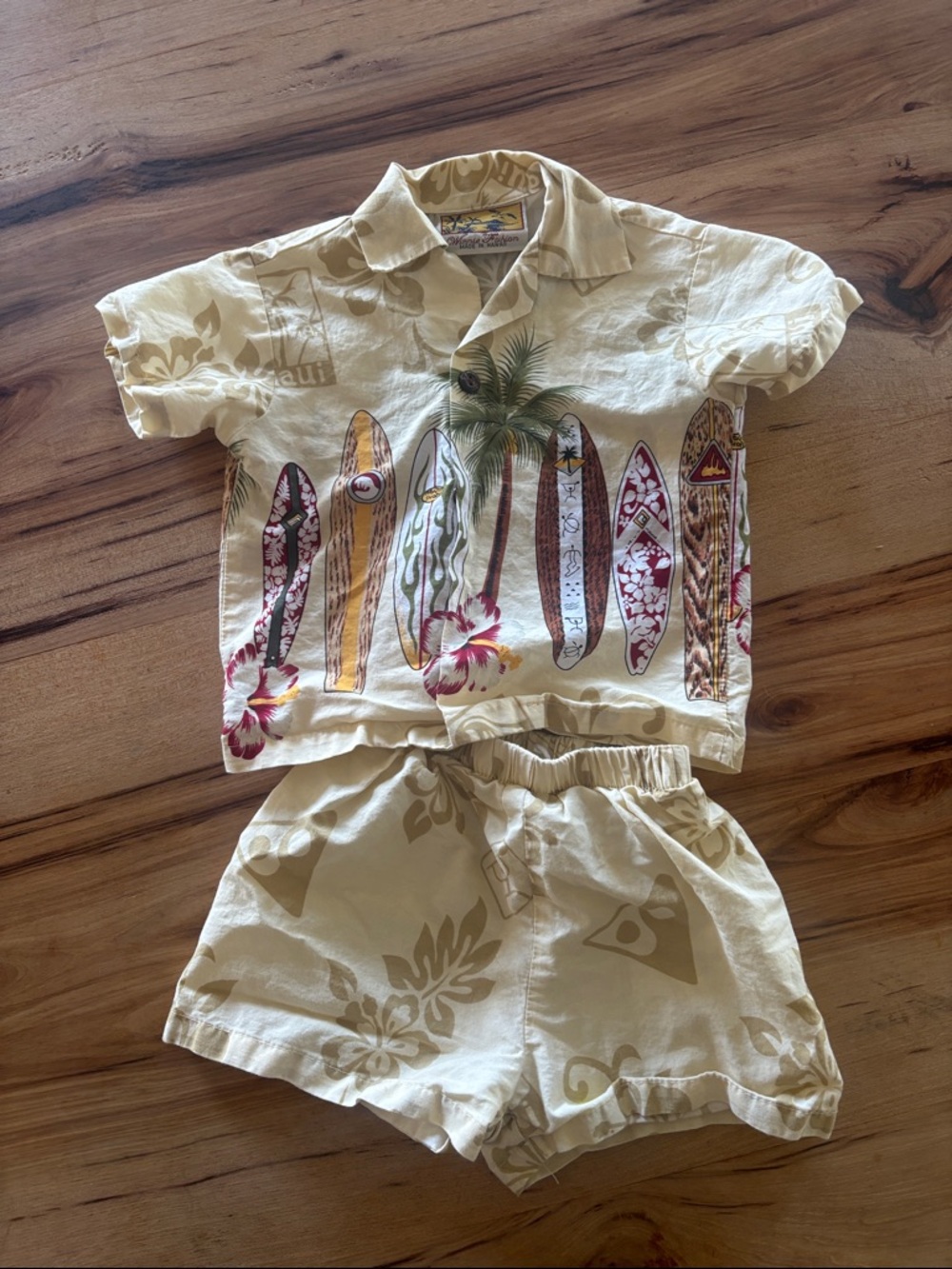 Cream Surfboard Print Kids Set with Short Sleeve Top and Elastic Shorts